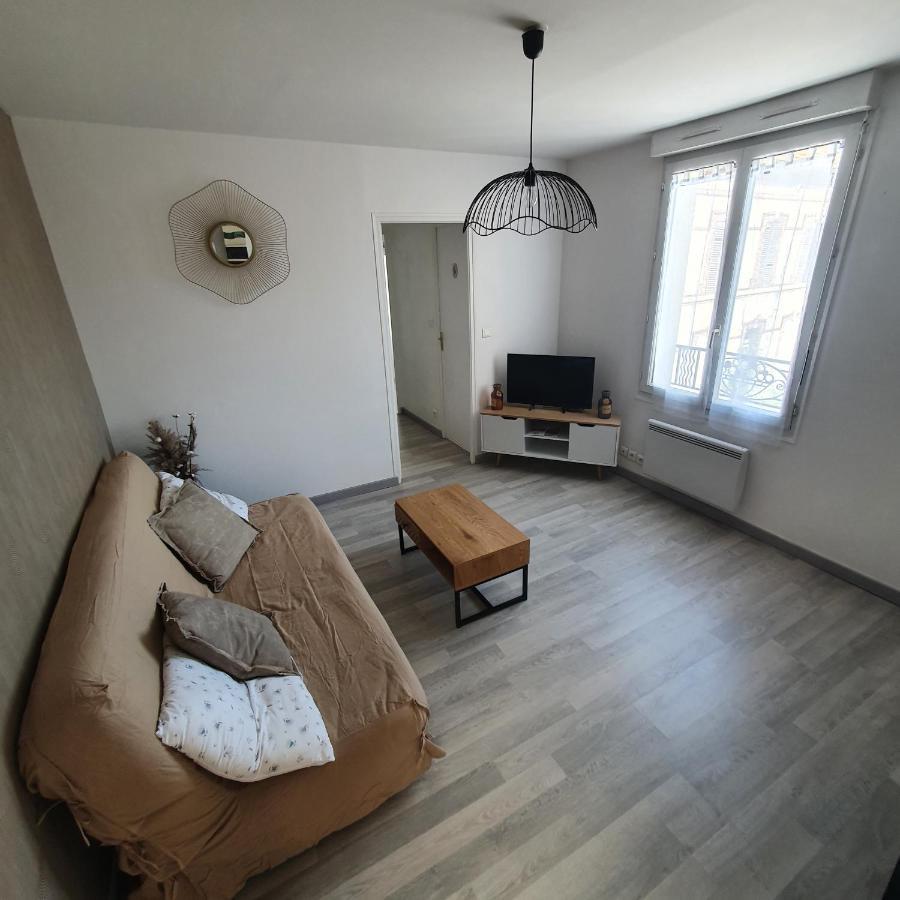 Appartement De La Tour Épernay Zewnętrze zdjęcie