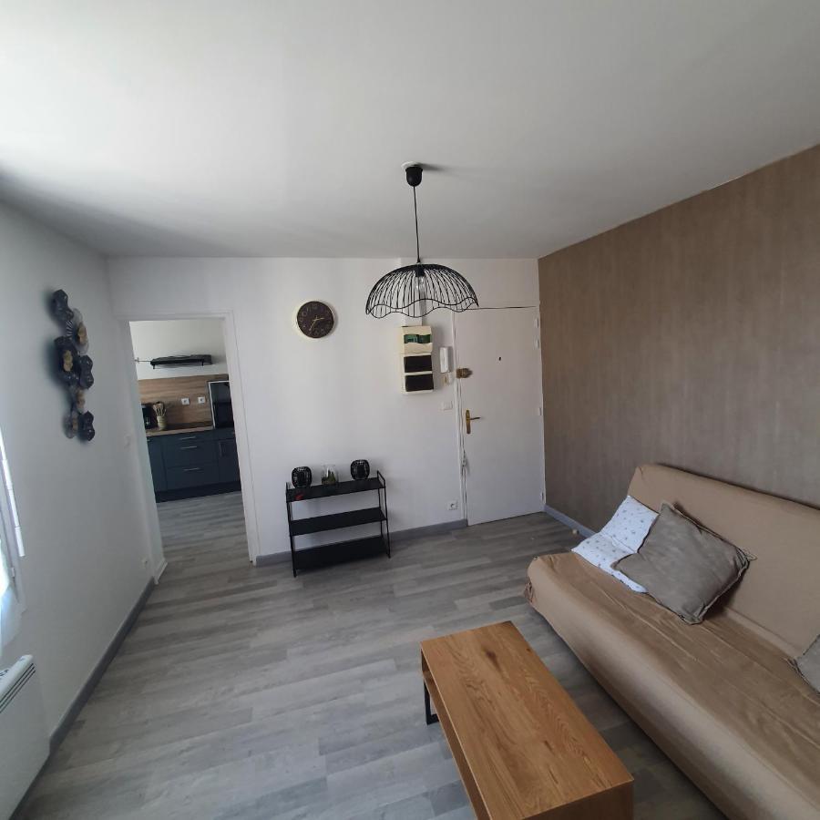 Appartement De La Tour Épernay Zewnętrze zdjęcie